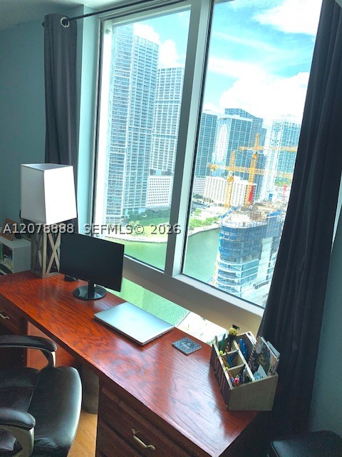 325 S Biscayne Blvd #2714, Miami FL 33131