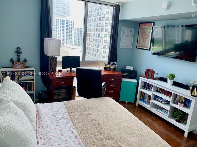 325 S Biscayne Blvd #2714, Miami FL 33131