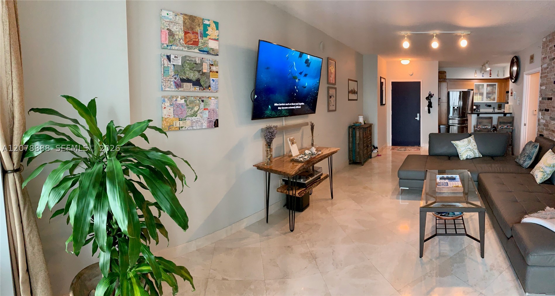 325 S Biscayne Blvd #2714, Miami FL 33131