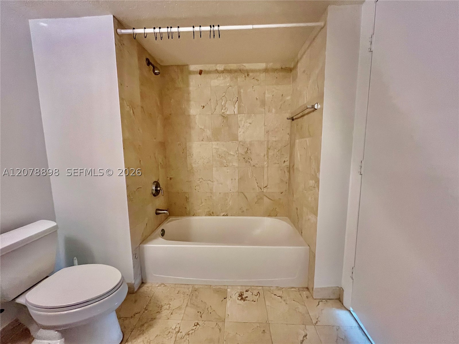1800 N Bayshore Dr #3710, Miami FL 33132