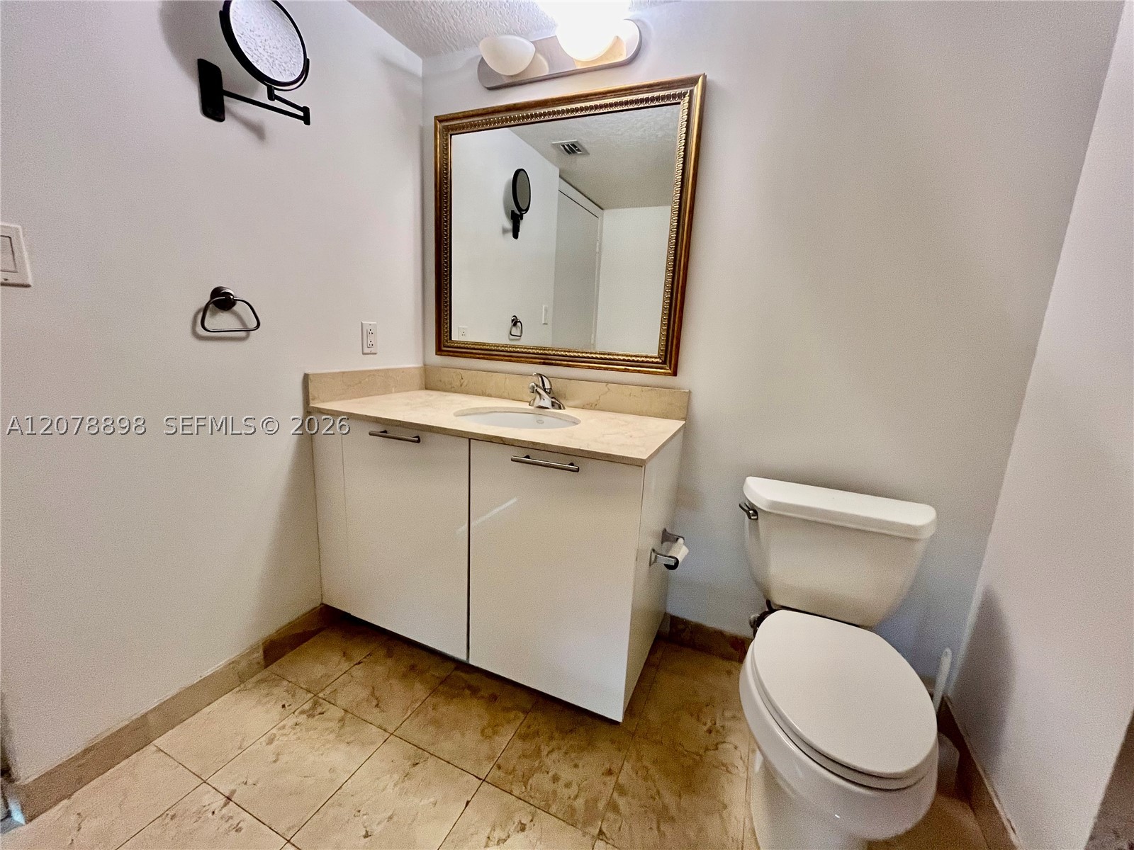 1800 N Bayshore Dr #3710, Miami FL 33132