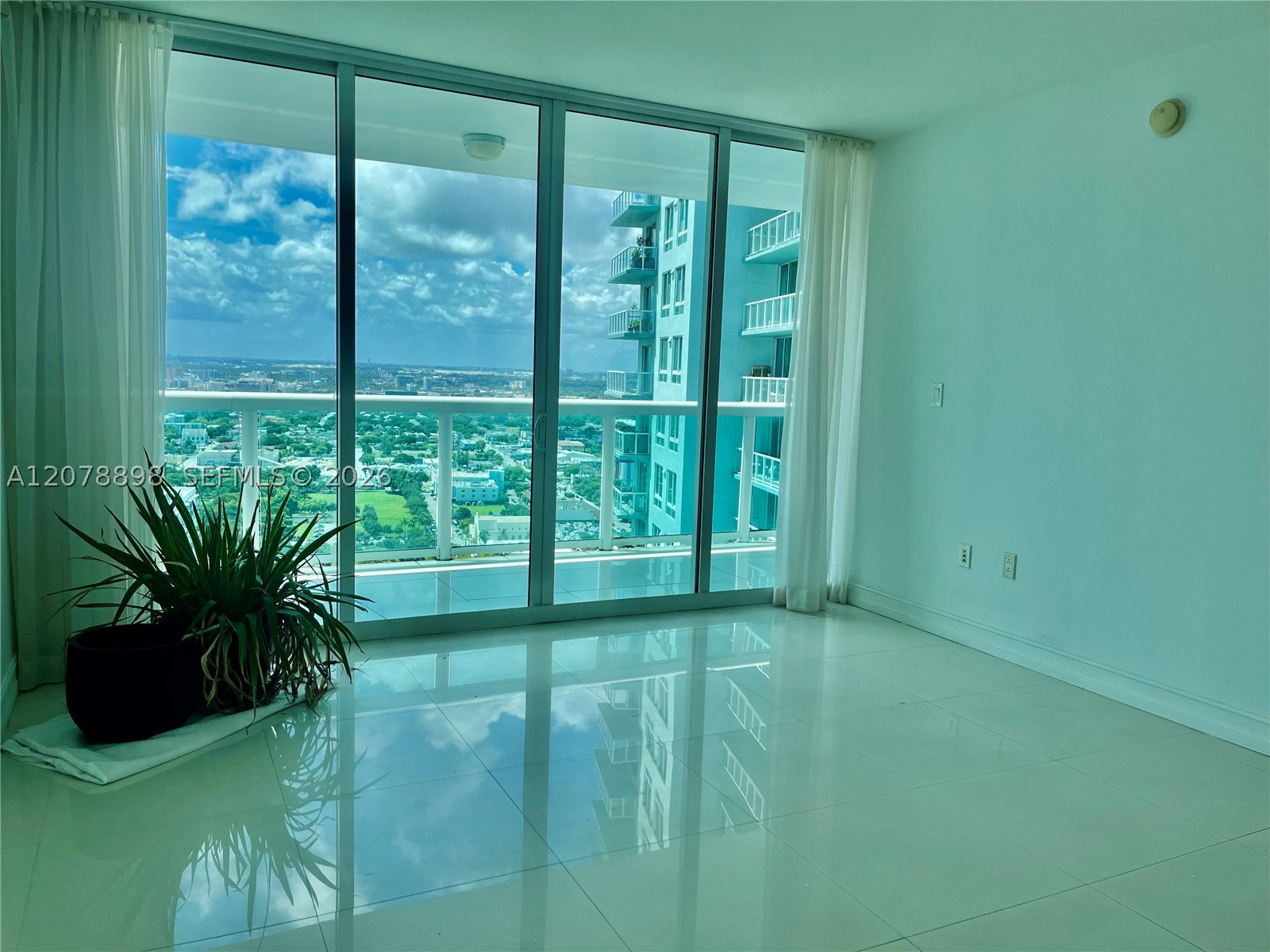 1800 N Bayshore Dr #3710, Miami FL 33132