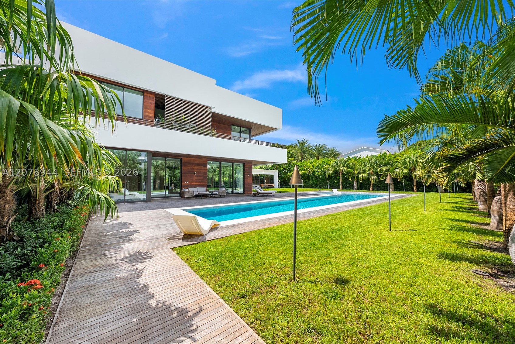 9860 NE 5th Ave Rd, Miami Shores FL 33138