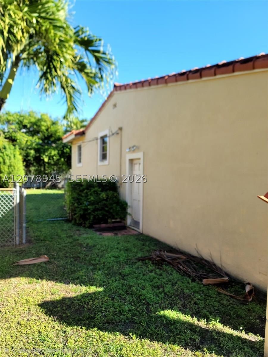 1645 SW 83rd Ave, Miami FL 33155