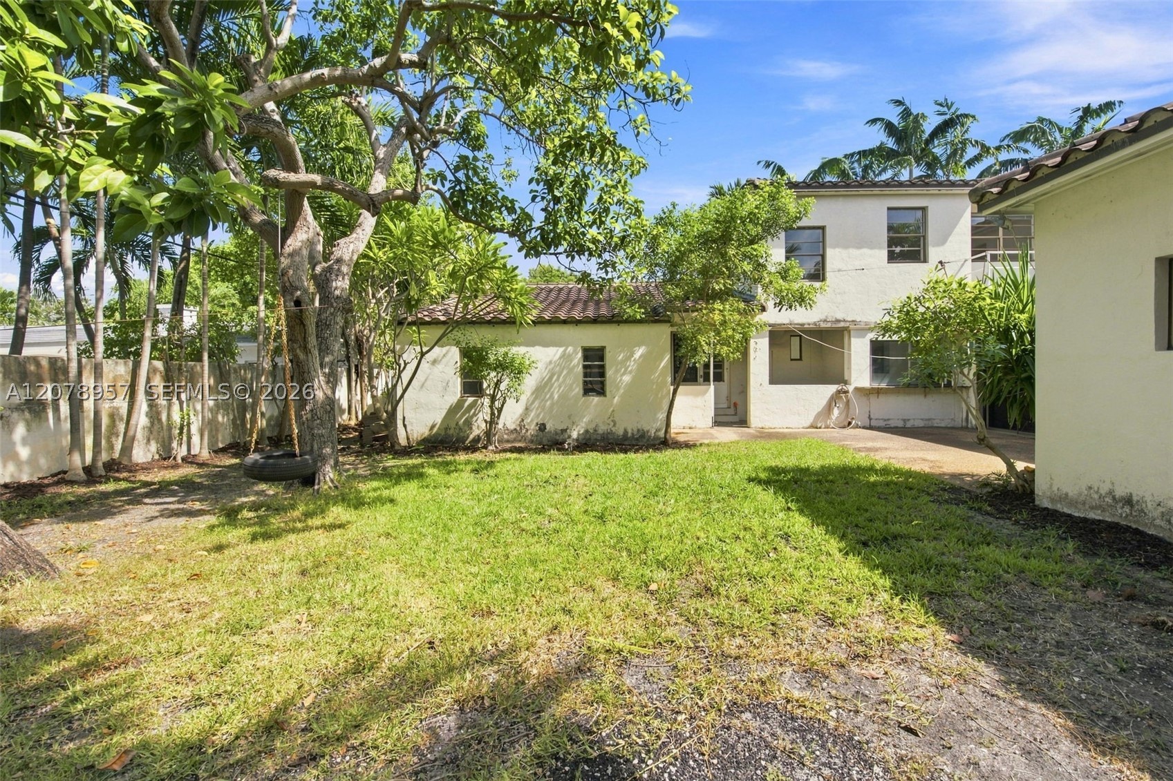 5680 Pine Tree Dr, Miami Beach FL 33140