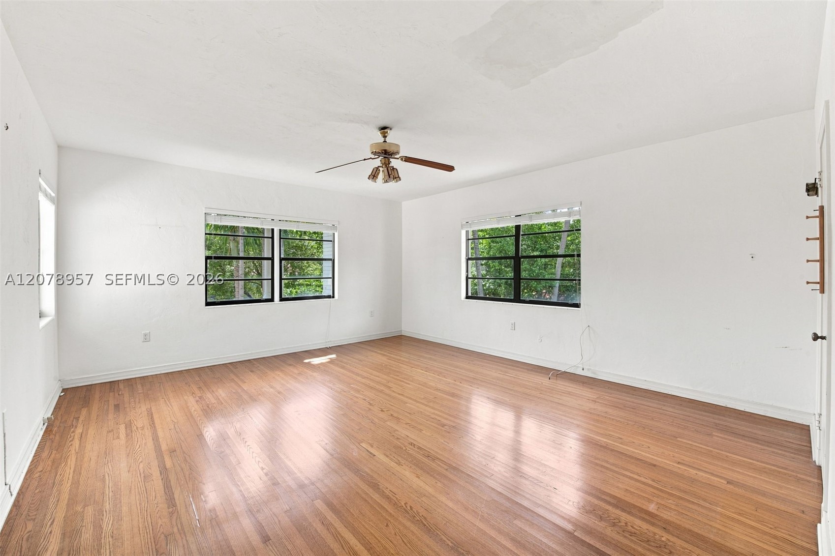 5680 Pine Tree Dr, Miami Beach FL 33140