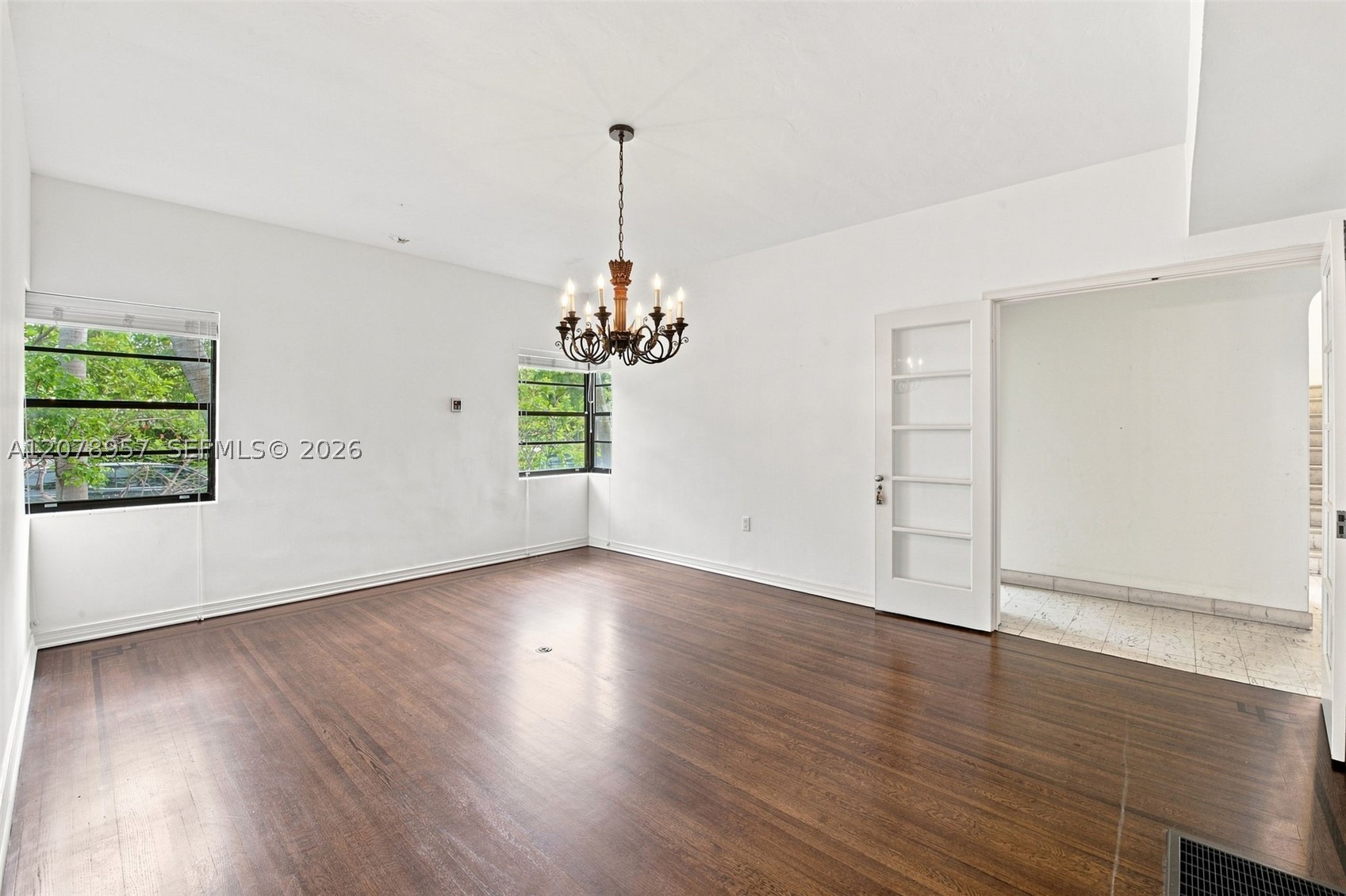 5680 Pine Tree Dr, Miami Beach FL 33140