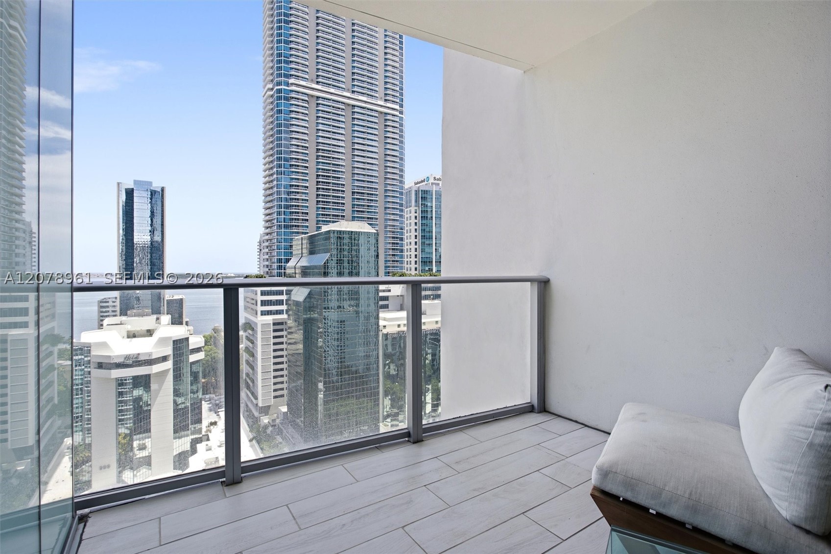 1010 Brickell Ave #2102, Miami FL 33131