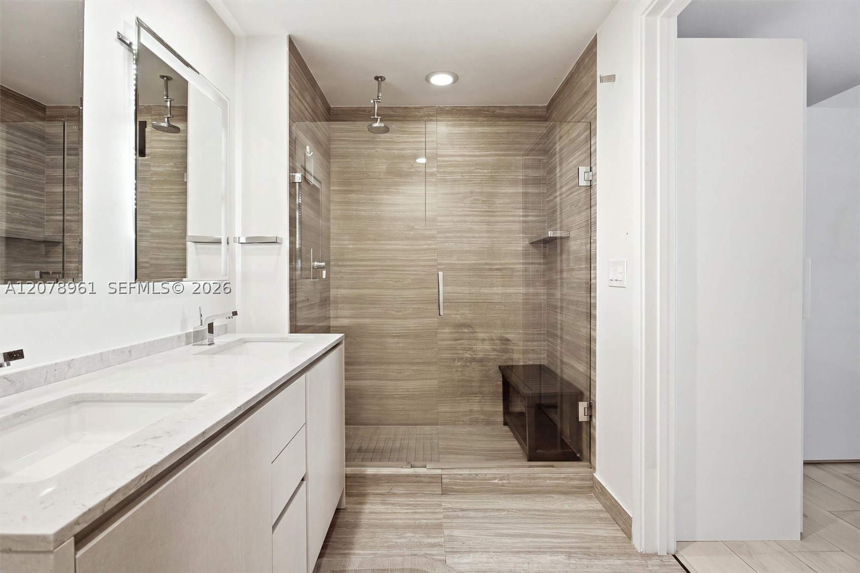 1010 Brickell Ave #2102, Miami FL 33131