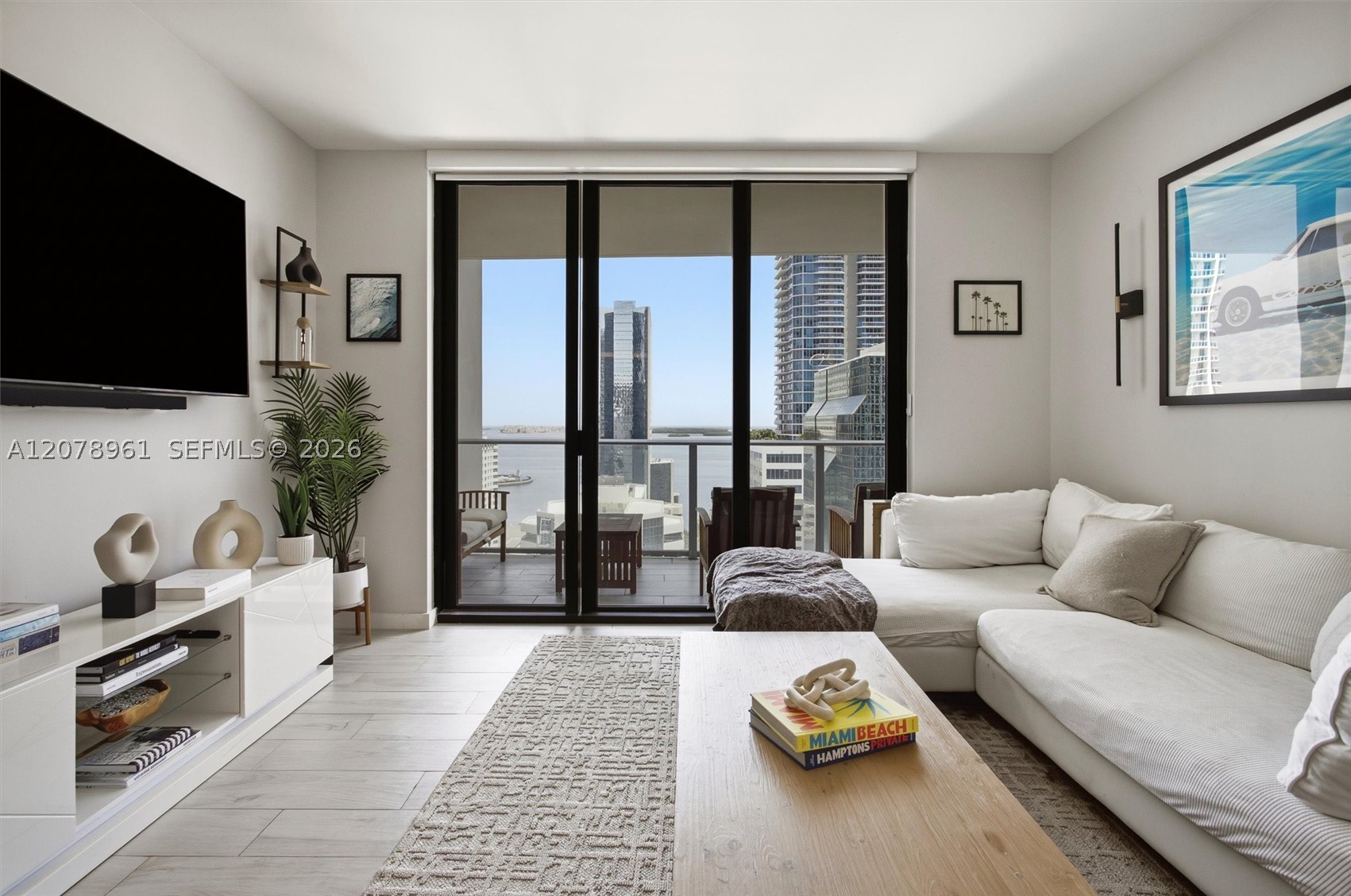 1010 Brickell Ave #2102, Miami FL 33131