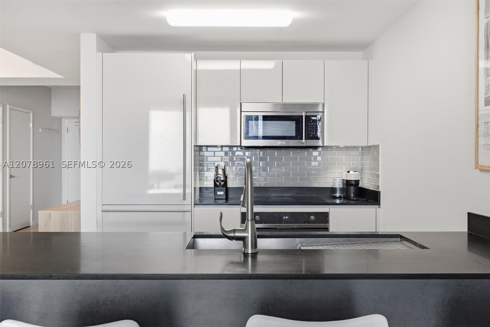 1010 Brickell Ave #2102, Miami FL 33131