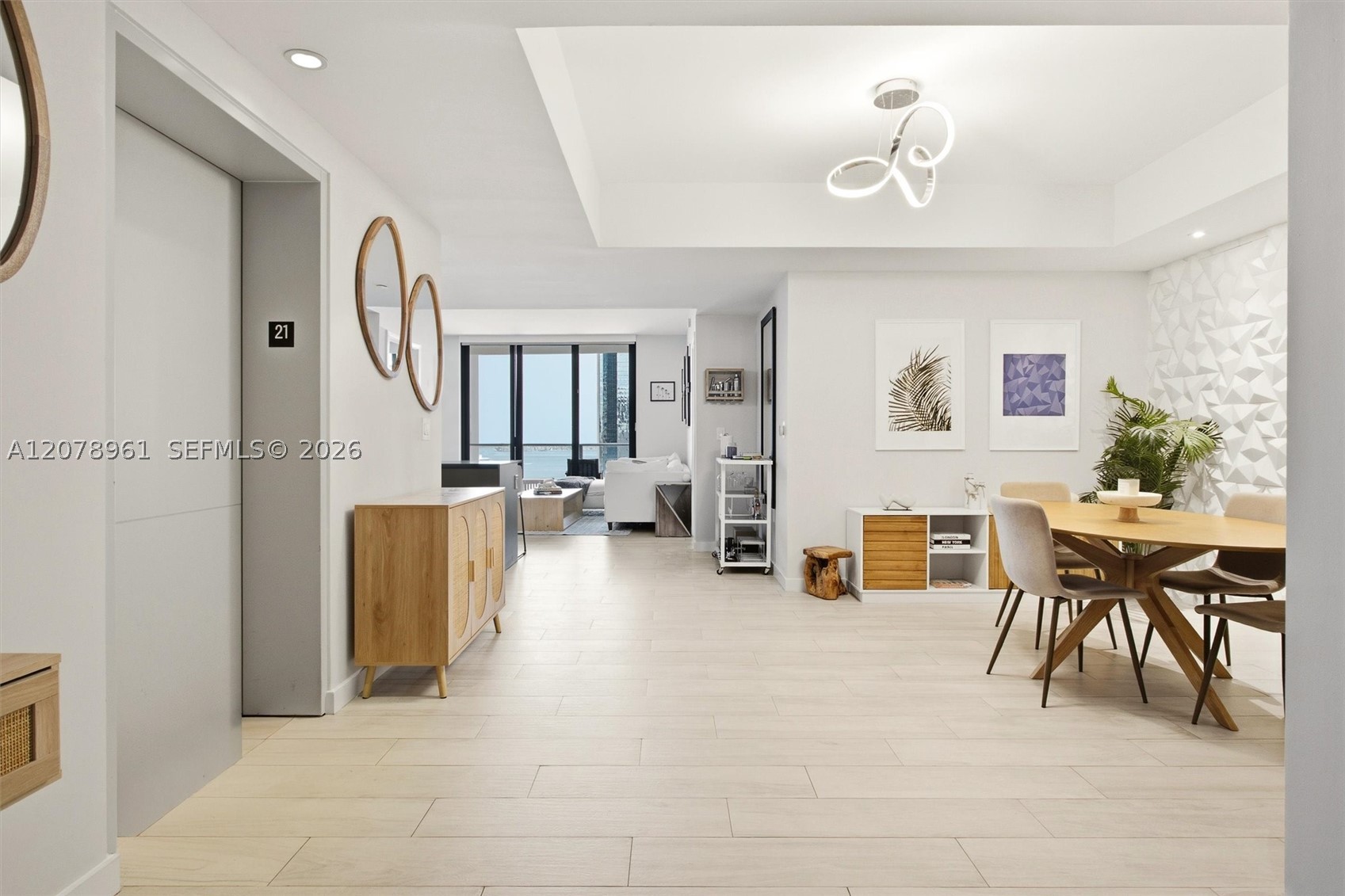 1010 Brickell Ave #2102, Miami FL 33131