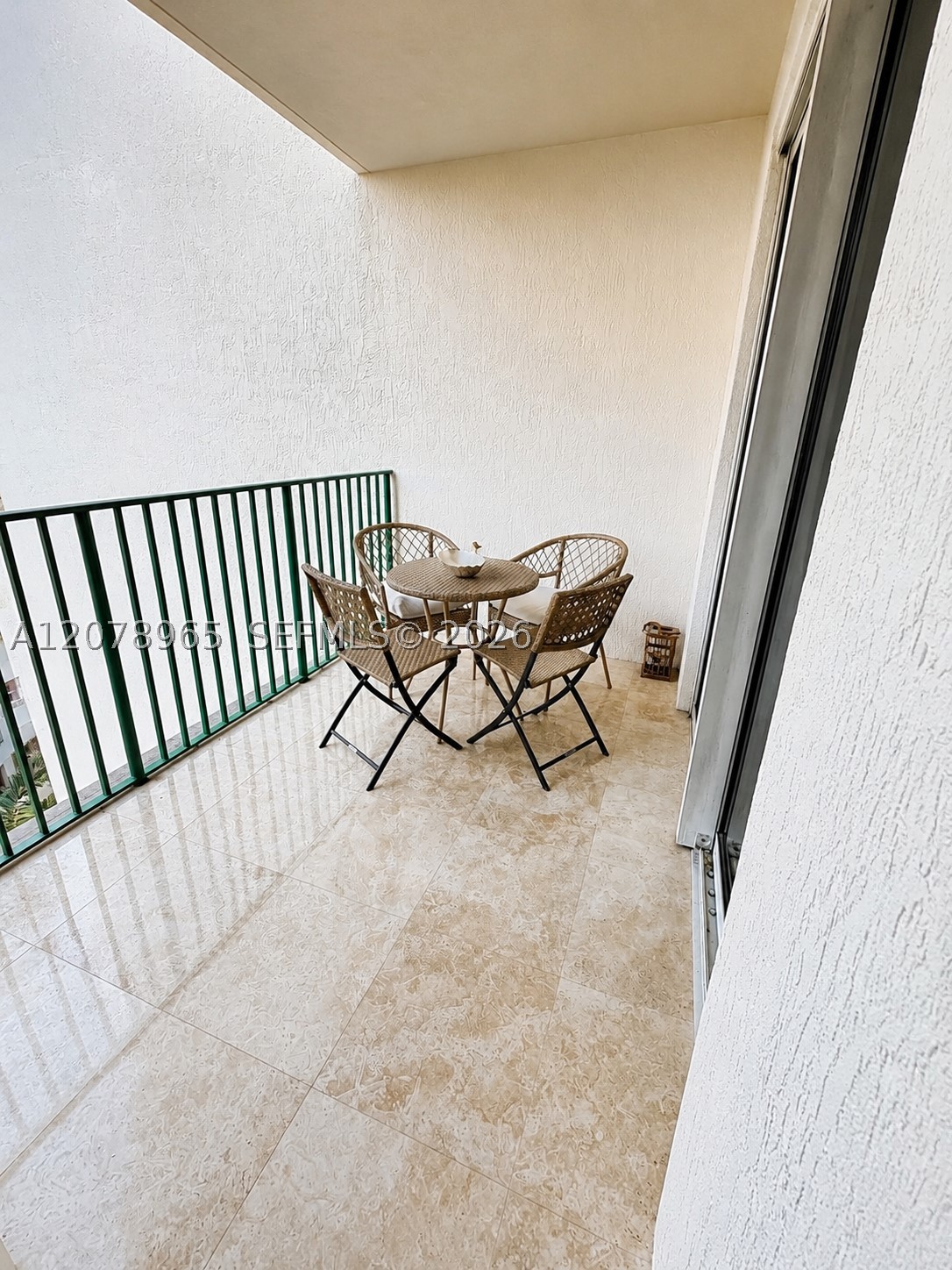 Aventura FL 33180 - A12078965
