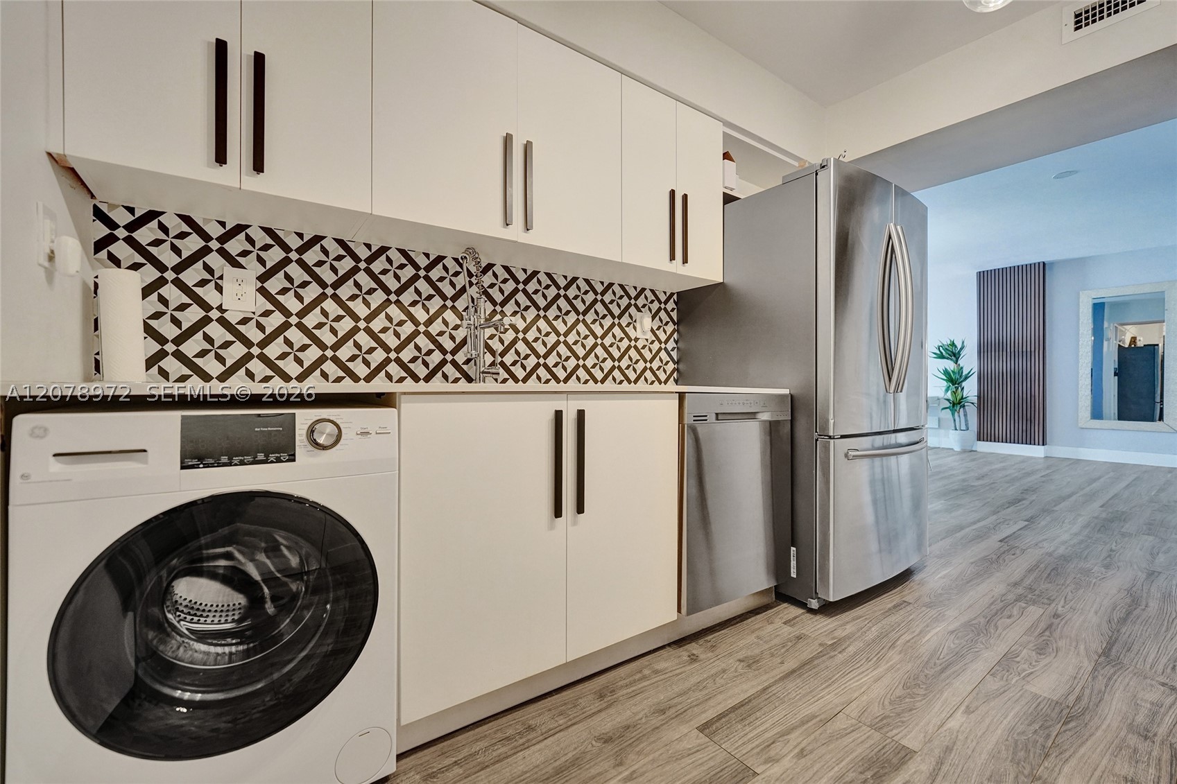 9195 Collins Ave #1109, Surfside FL 33154