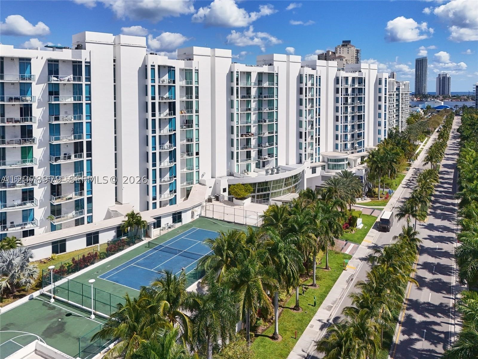 3029 NE 188th St #1021, Aventura FL 33180