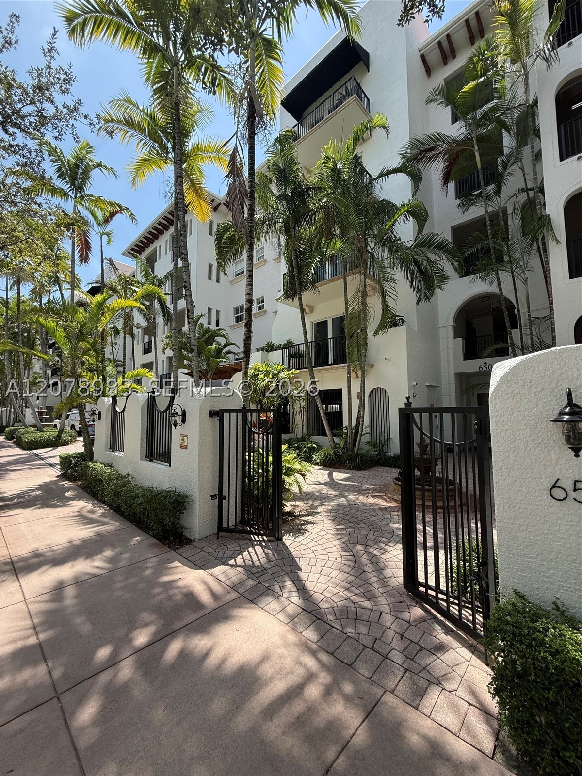 Coral Gables FL 33134 - A12078983