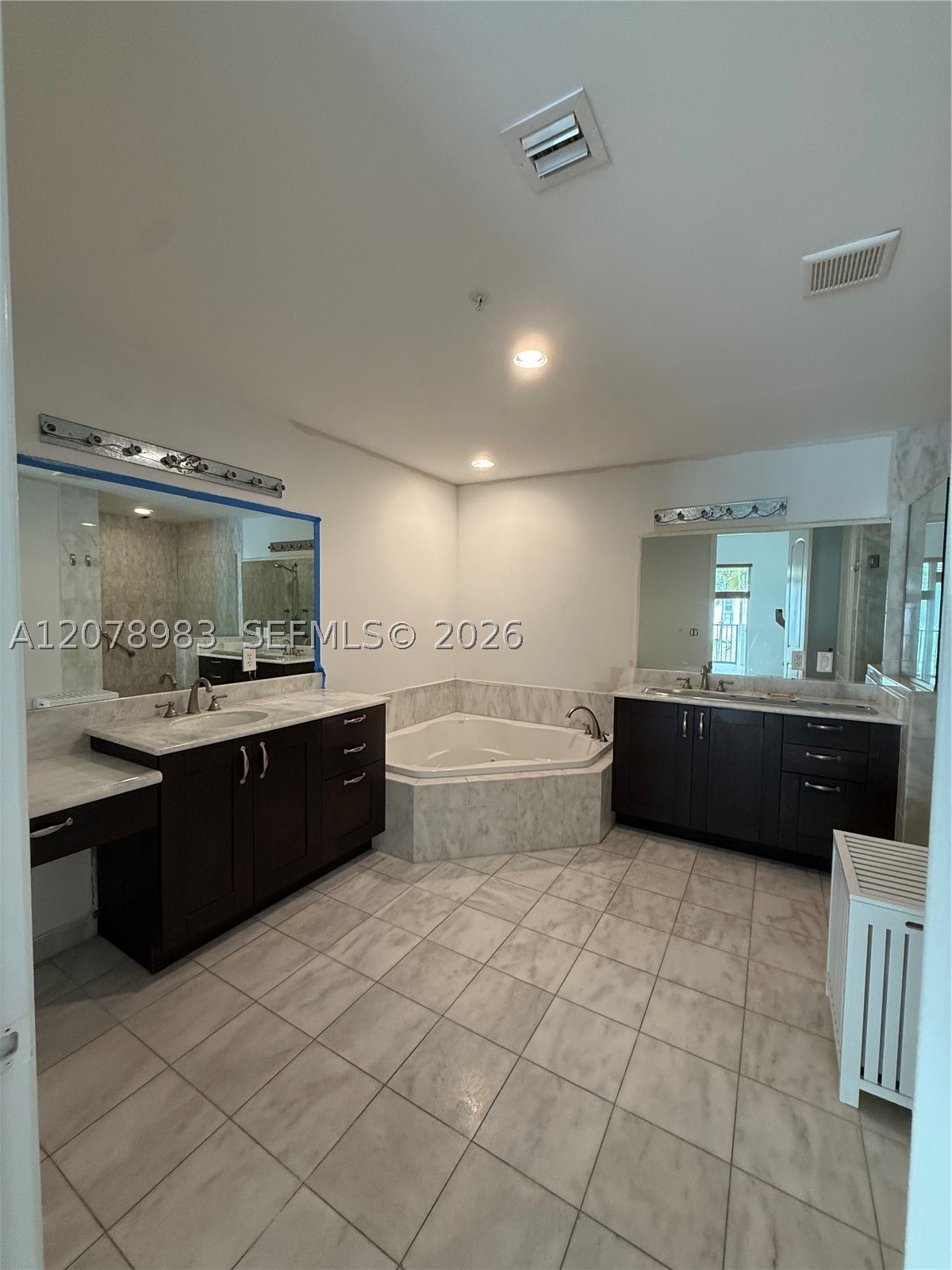 Coral Gables FL 33134 - A12078983