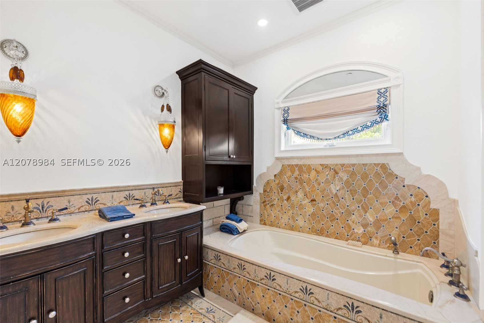 15723 Fisher Island Dr #15723, Miami Beach FL 33109