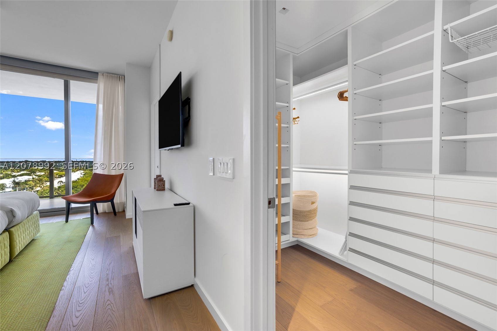 360 Ocean Dr #1102S, Key Biscayne FL 33149