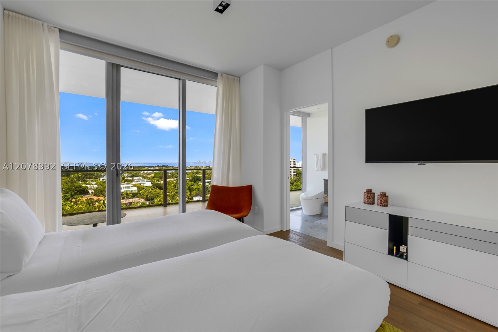 360 Ocean Dr #1102S, Key Biscayne FL 33149