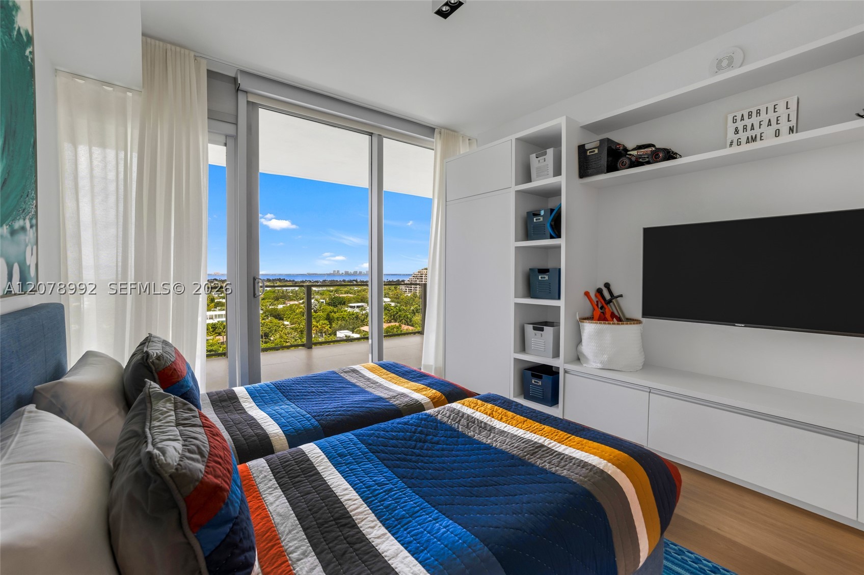 360 Ocean Dr #1102S, Key Biscayne FL 33149