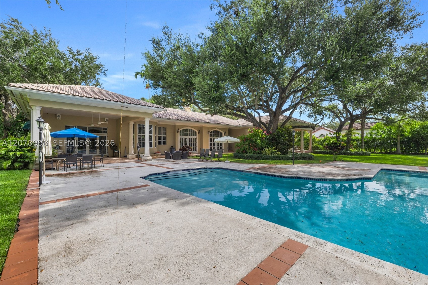 8430 SW 98th St, Miami FL 33156