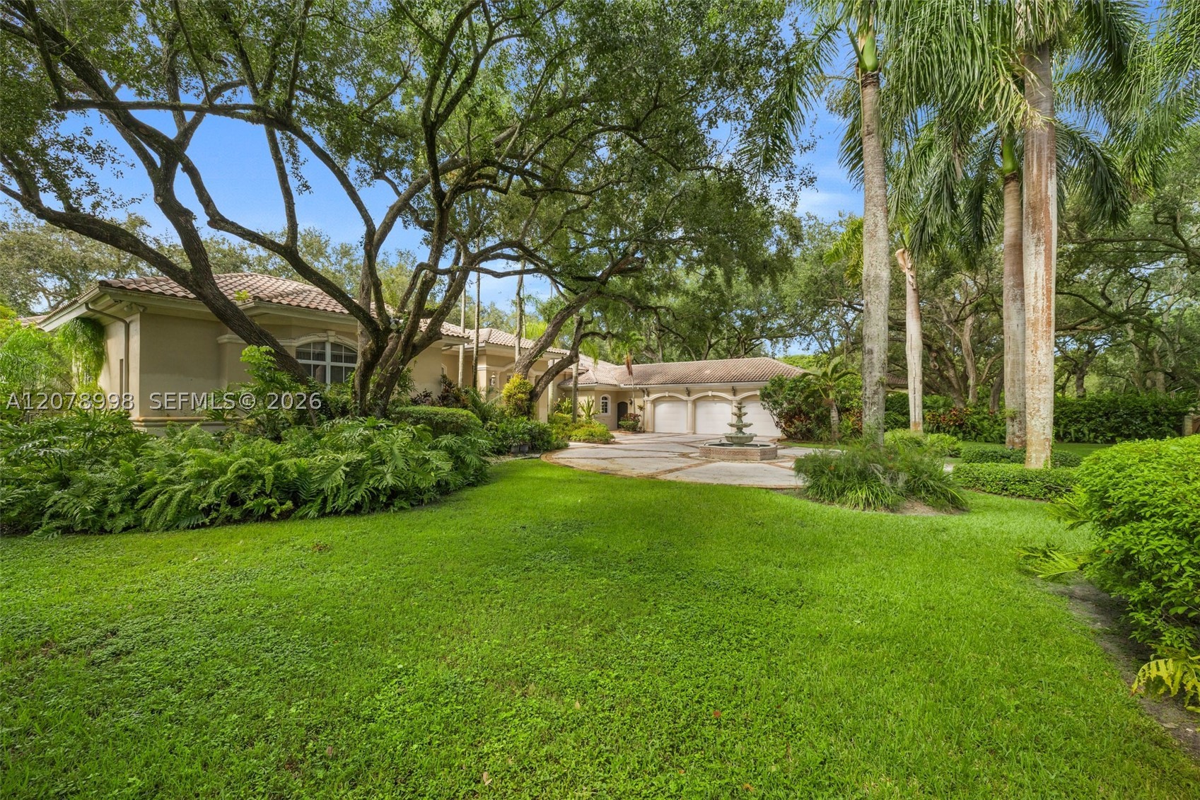 8430 SW 98th St, Miami FL 33156