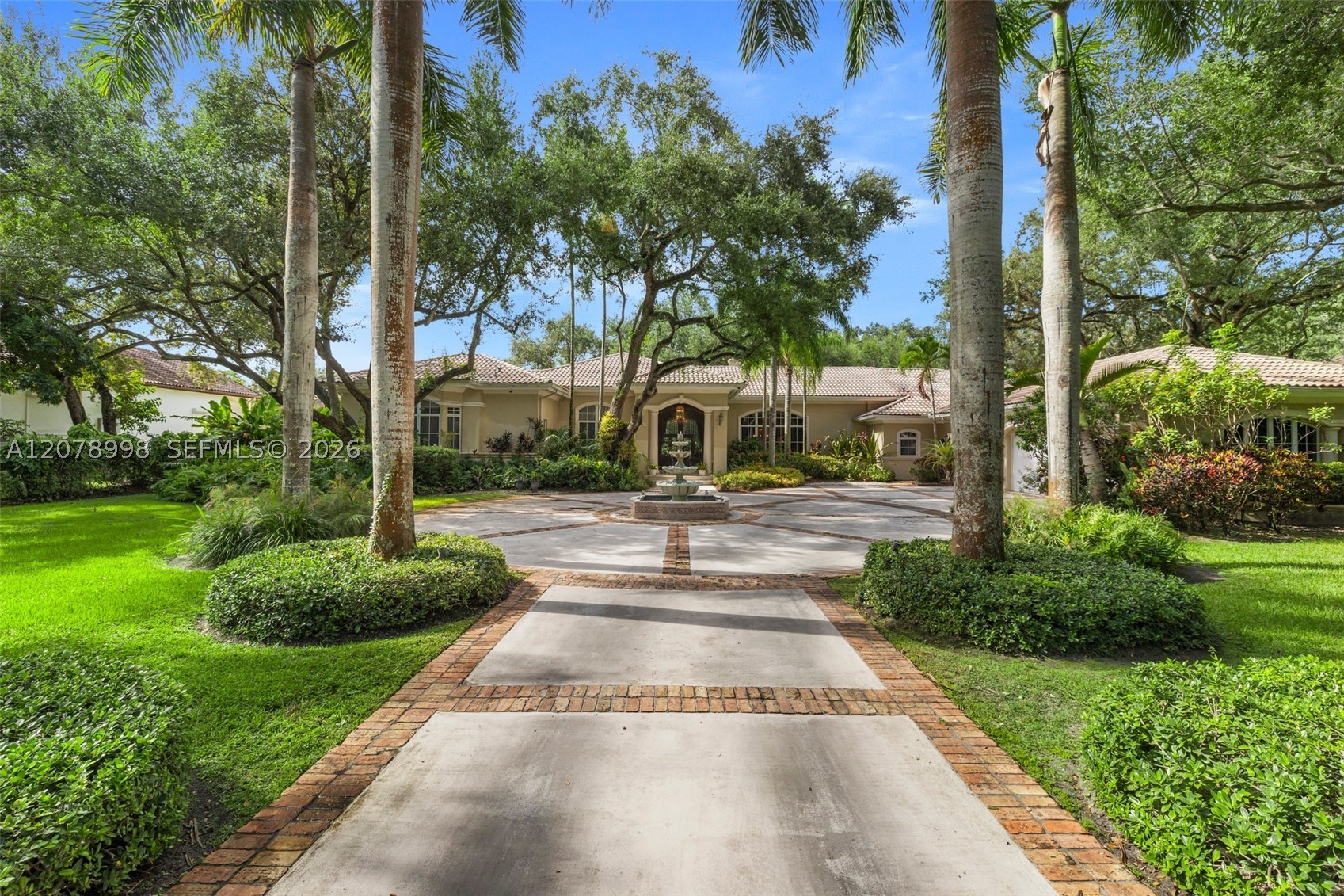 8430 SW 98th St, Miami FL 33156
