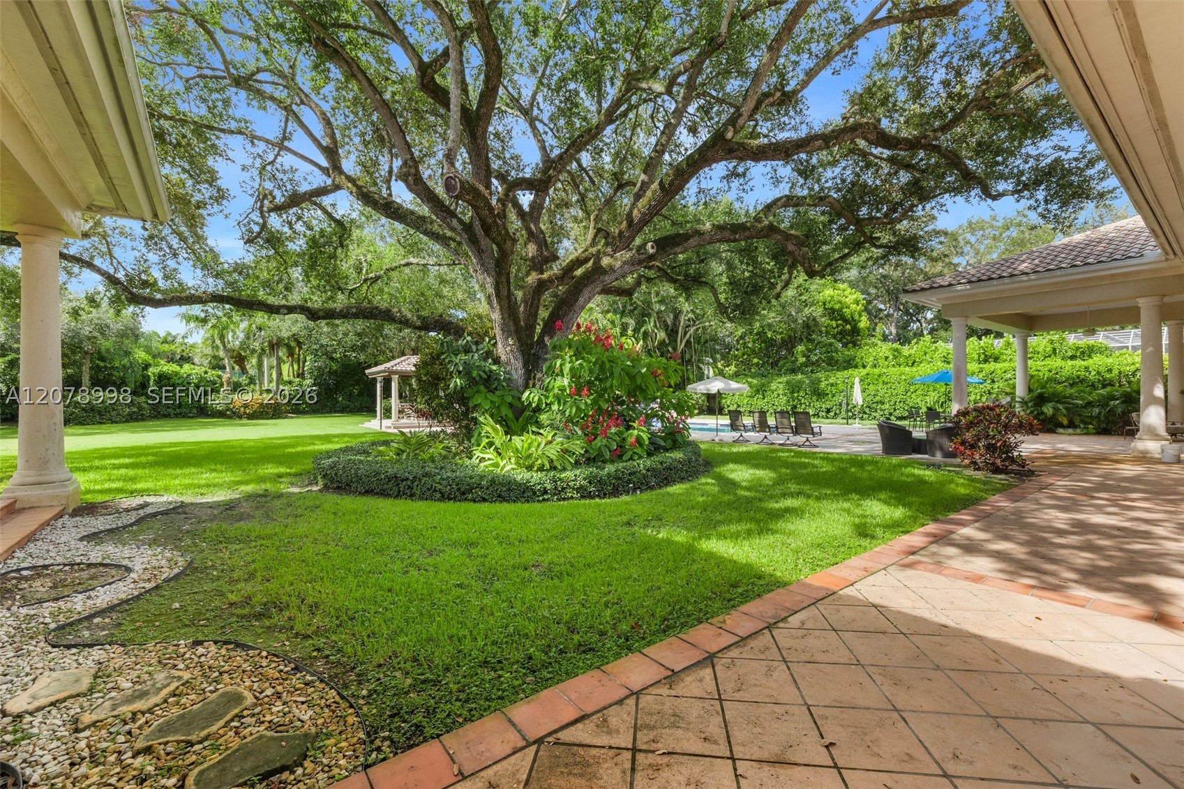 8430 SW 98th St, Miami FL 33156