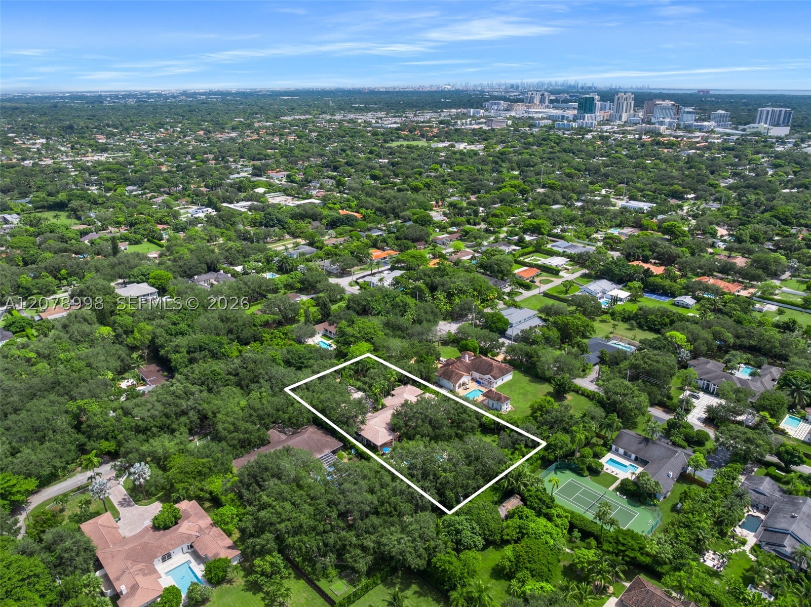 8430 SW 98th St, Miami FL 33156