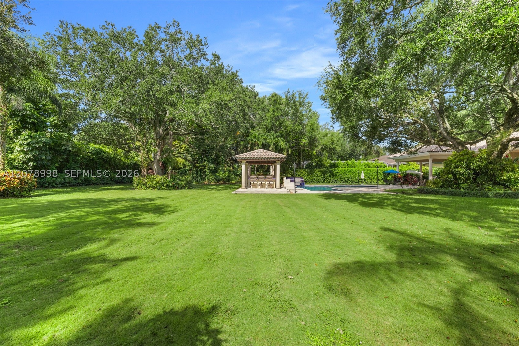 8430 SW 98th St, Miami FL 33156