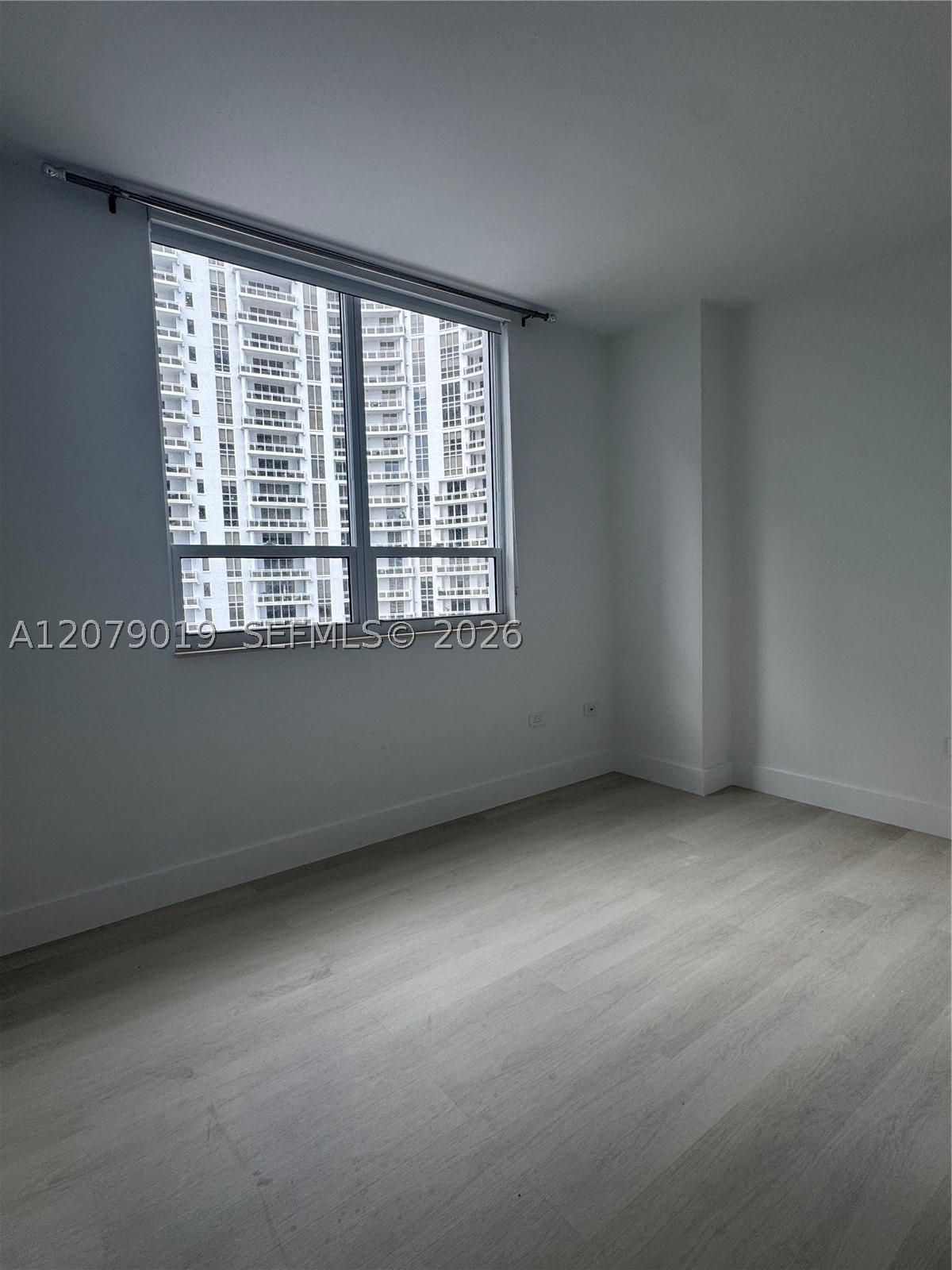 801 Brickell Key Blvd #1204, Miami FL 33131
