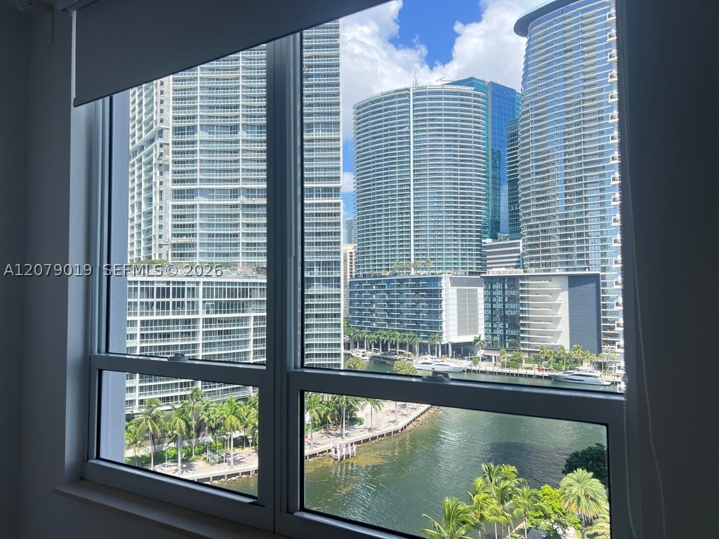 801 Brickell Key Blvd #1204, Miami FL 33131