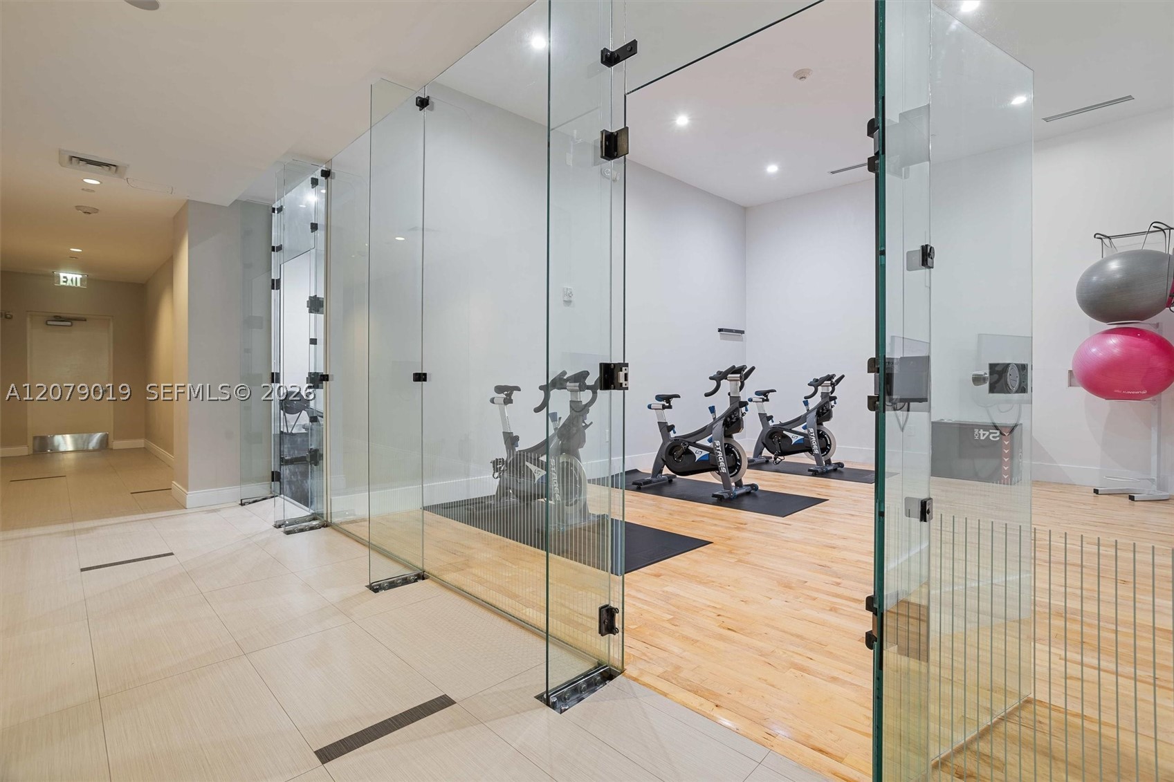801 Brickell Key Blvd #1204, Miami FL 33131