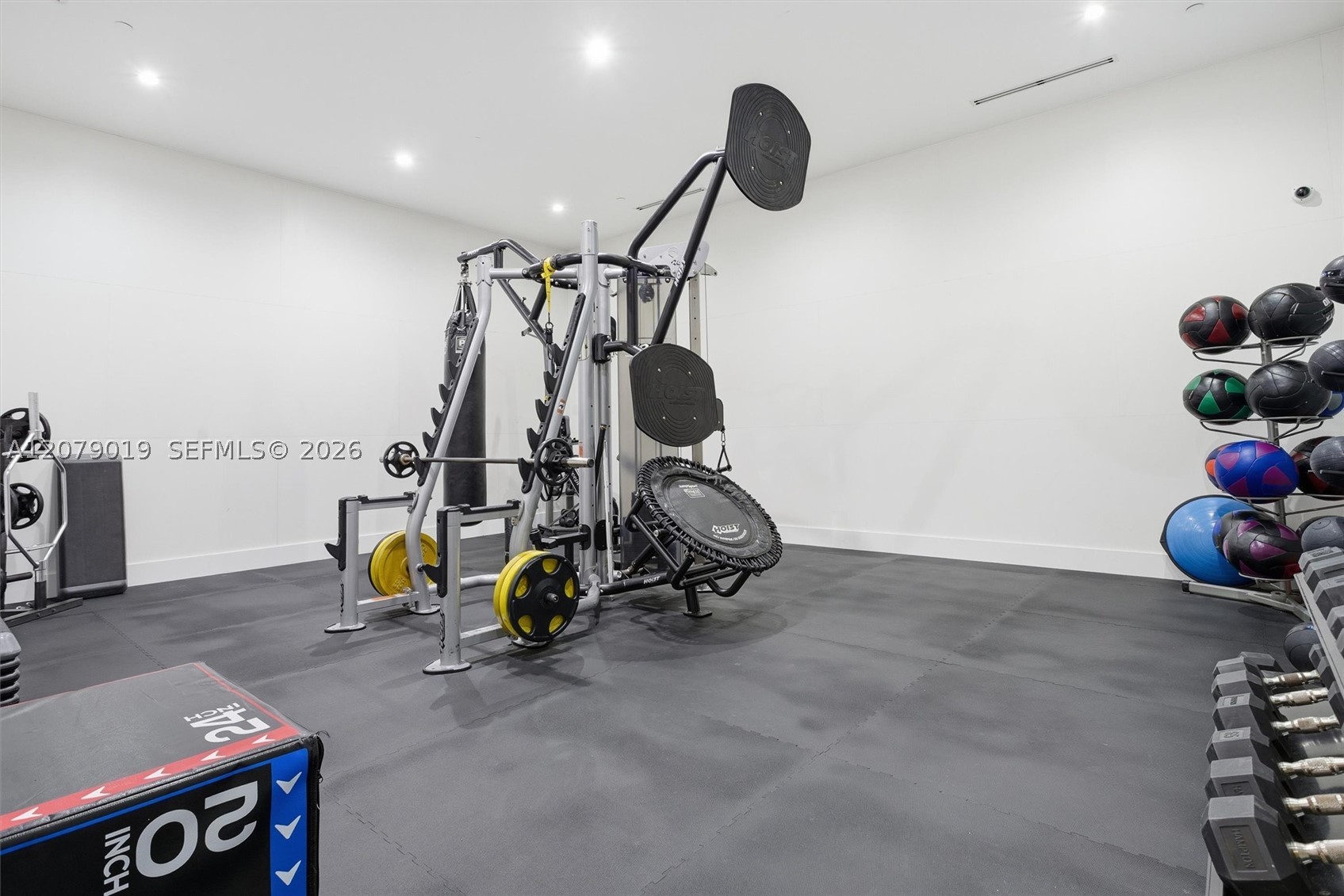 801 Brickell Key Blvd #1204, Miami FL 33131