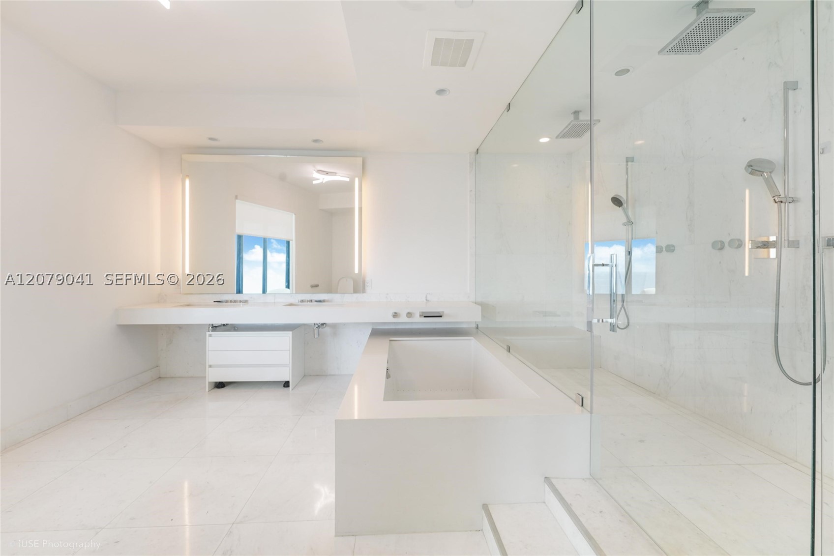 18555 Collins Ave #1901, Sunny Isles Beach FL 33160