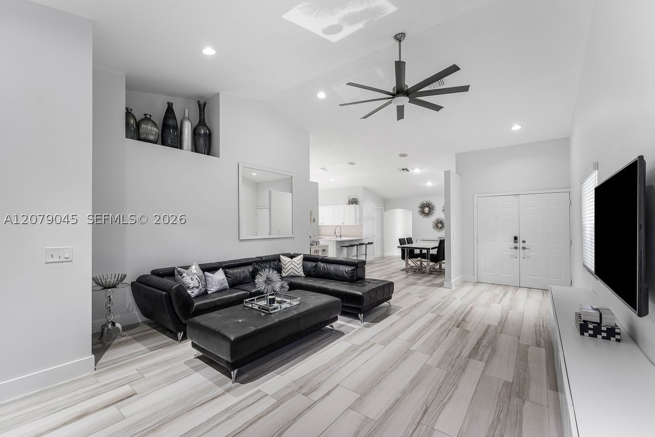 18425 Via Di Verona, Boca Raton FL 33496