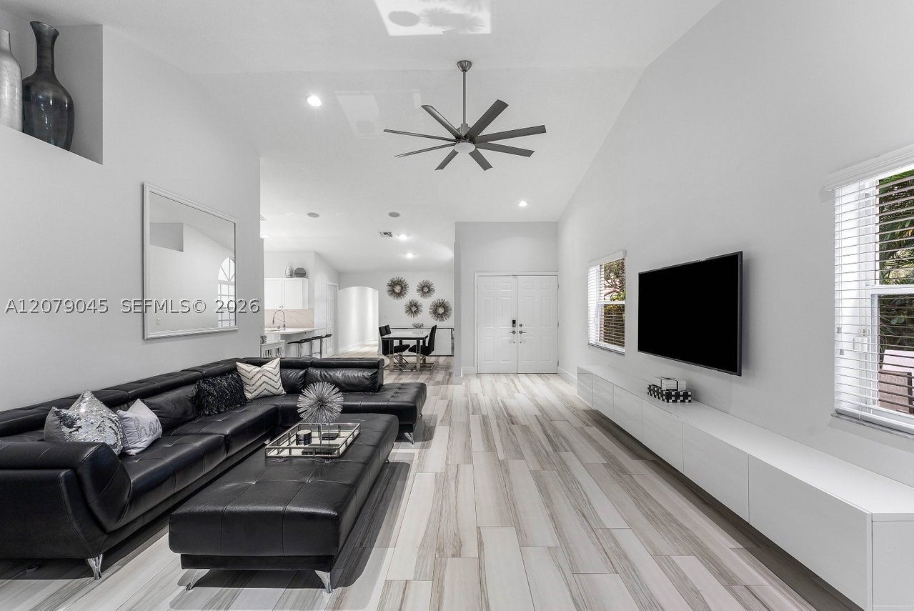 18425 Via Di Verona, Boca Raton FL 33496