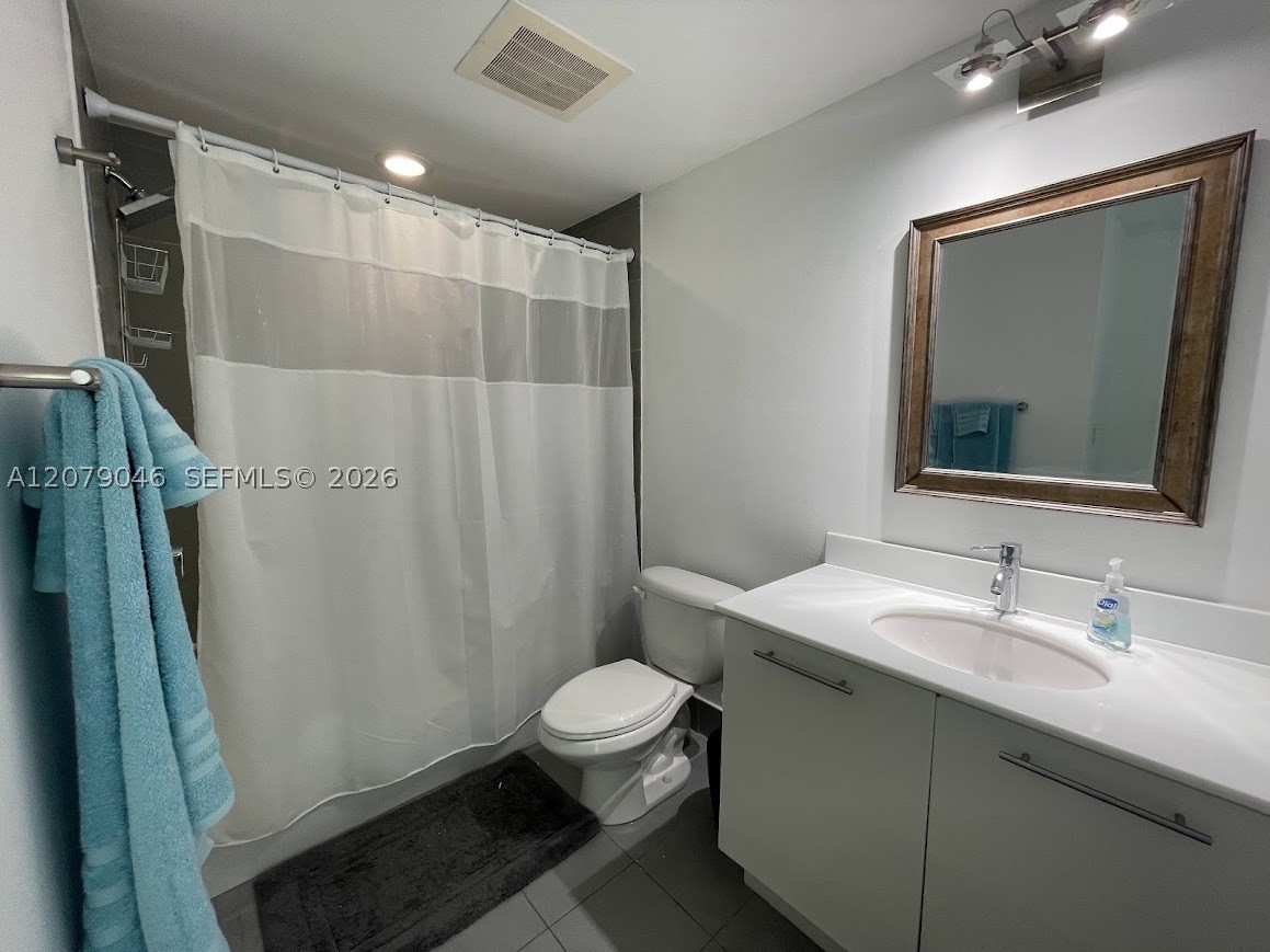 92 SW 3rd St #3504, Miami FL 33130