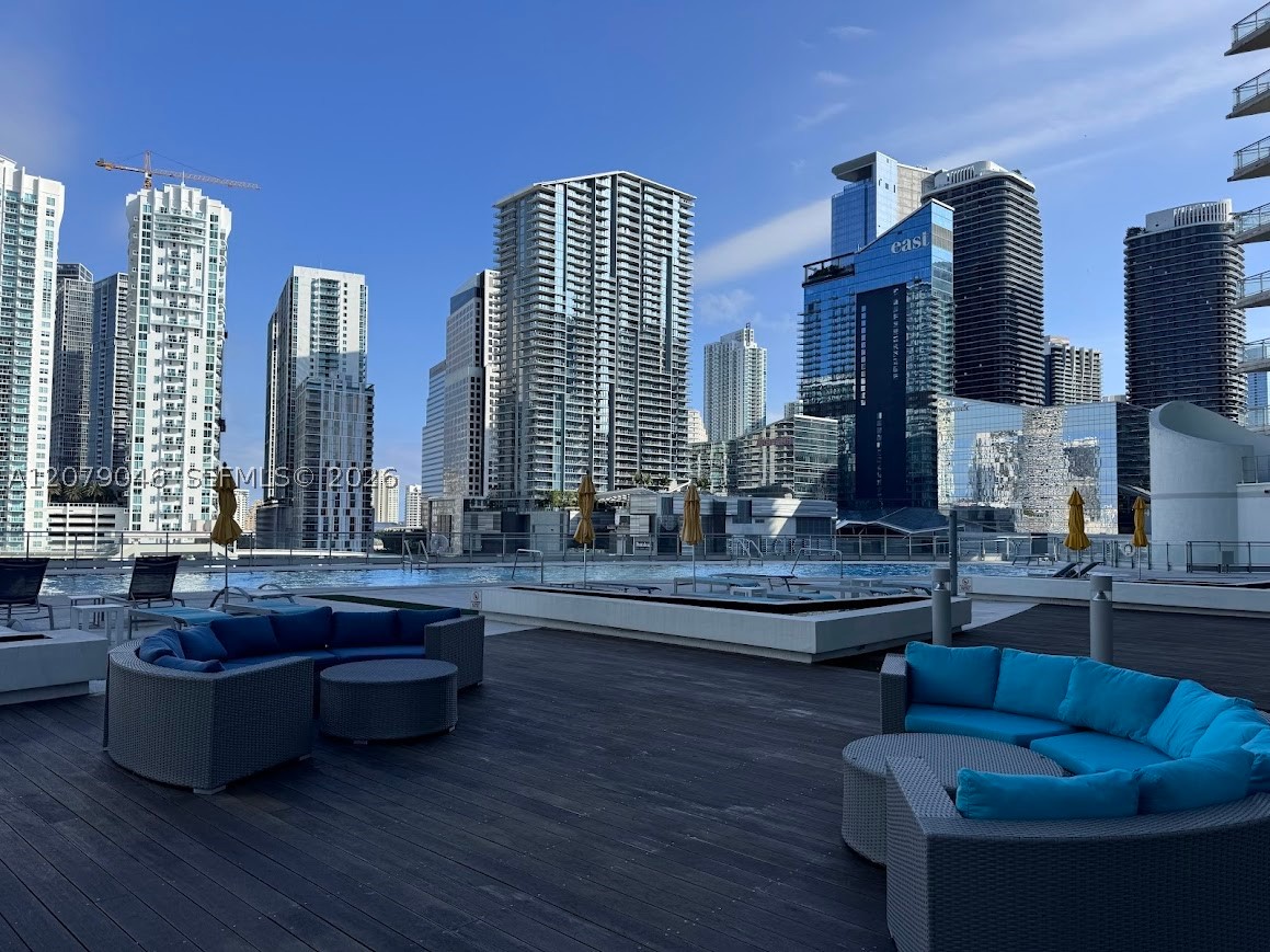 92 SW 3rd St #3504, Miami FL 33130