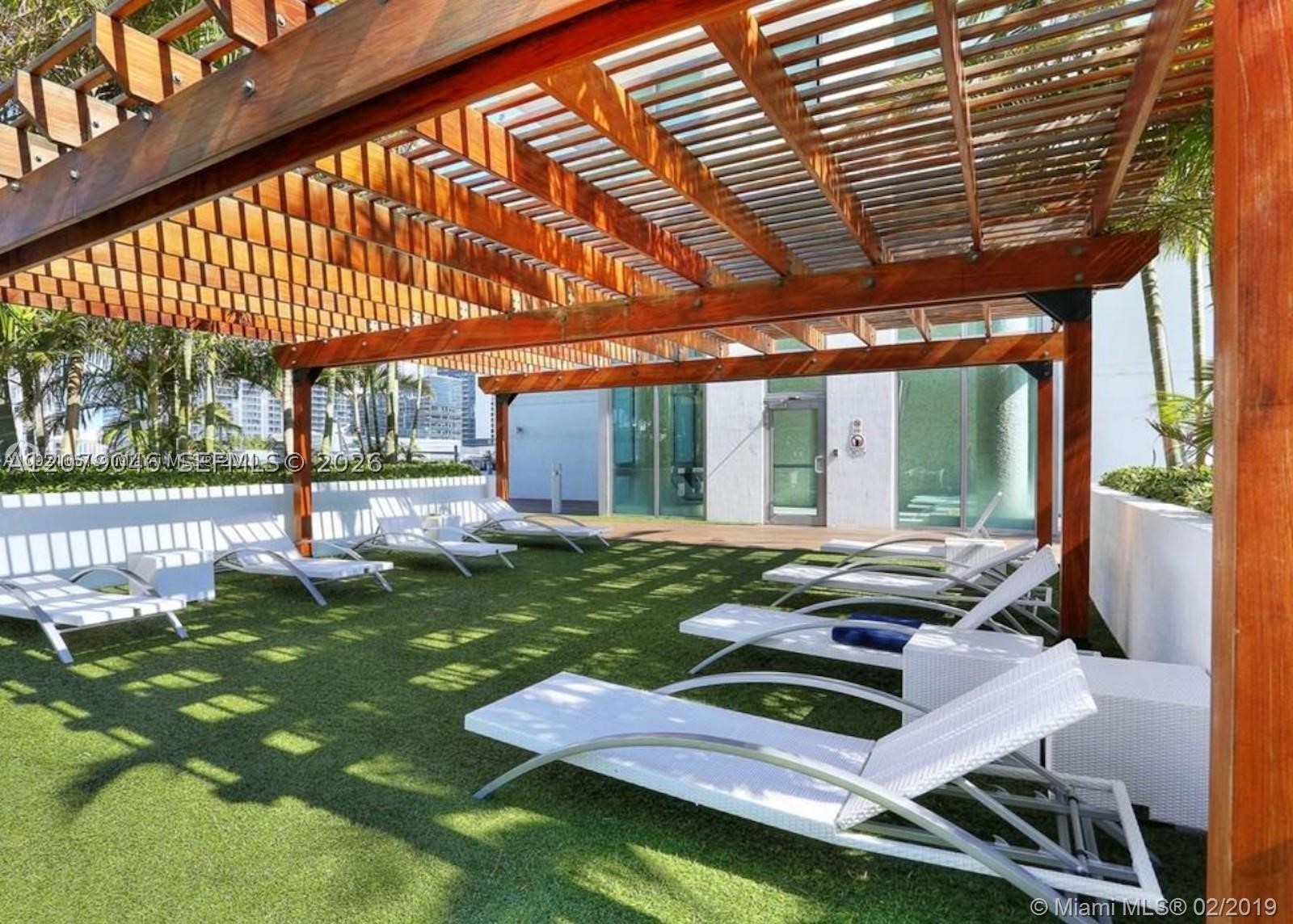 92 SW 3rd St #3504, Miami FL 33130