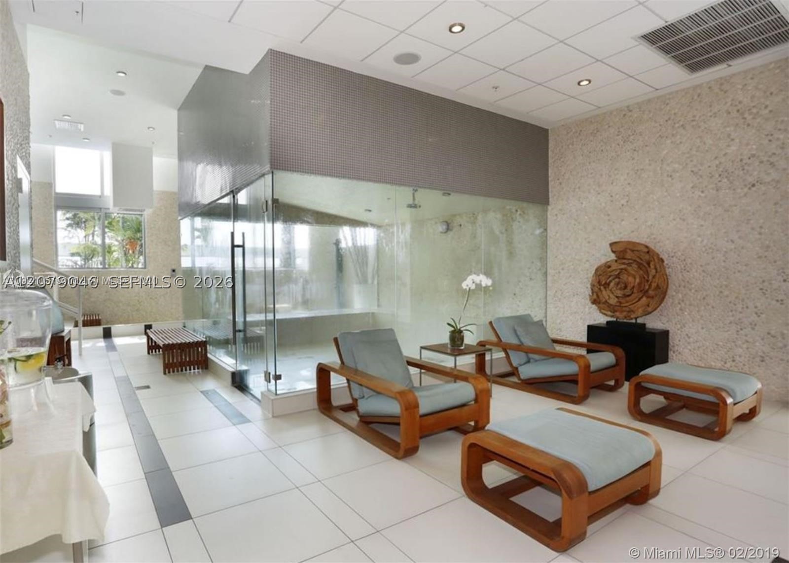 92 SW 3rd St #3504, Miami FL 33130
