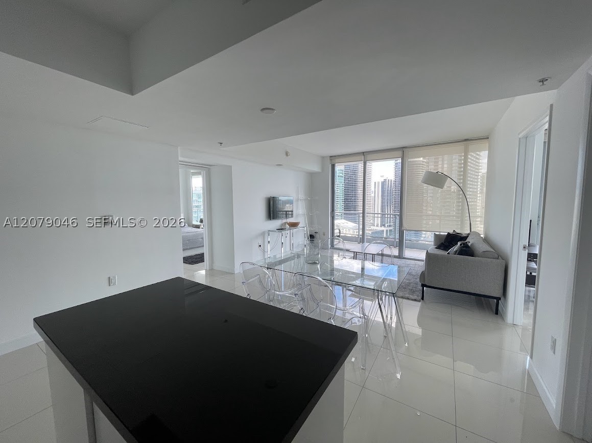 92 SW 3rd St #3504, Miami FL 33130