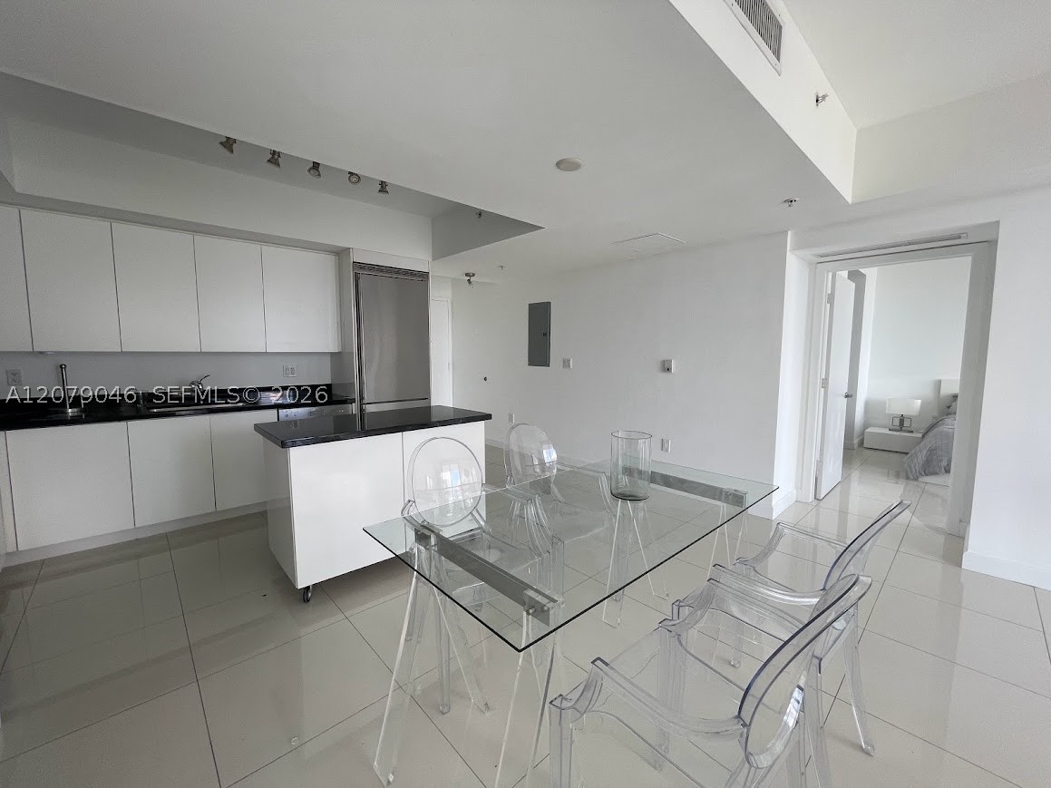 92 SW 3rd St #3504, Miami FL 33130