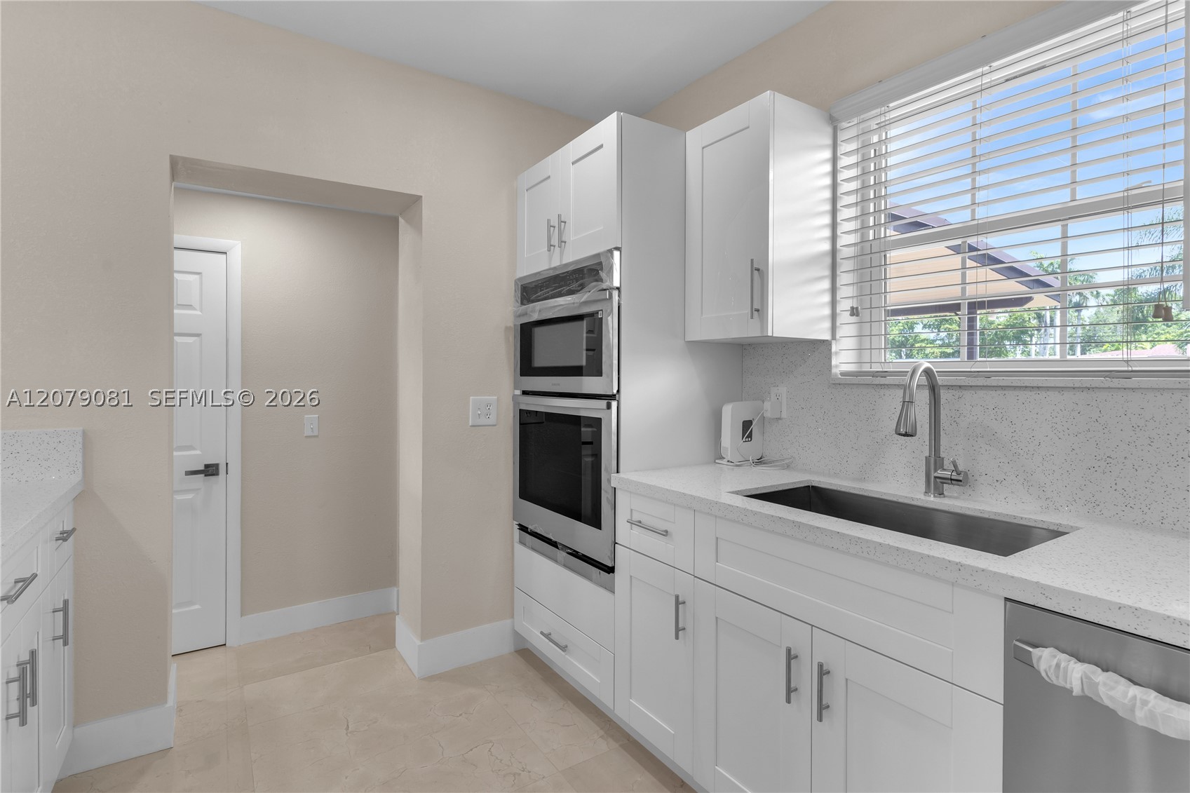 378 SW 6th St, Florida City FL 33034