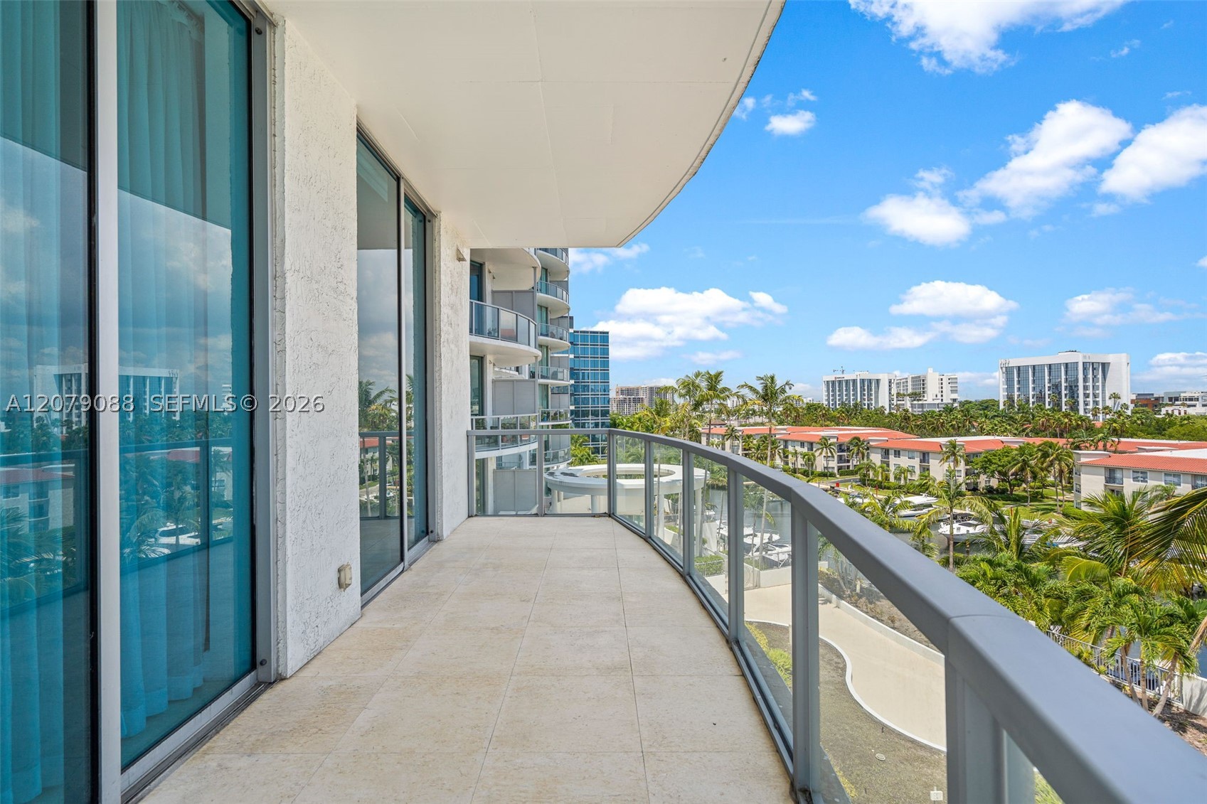 3029 NE 188th St #618, Aventura FL 33180