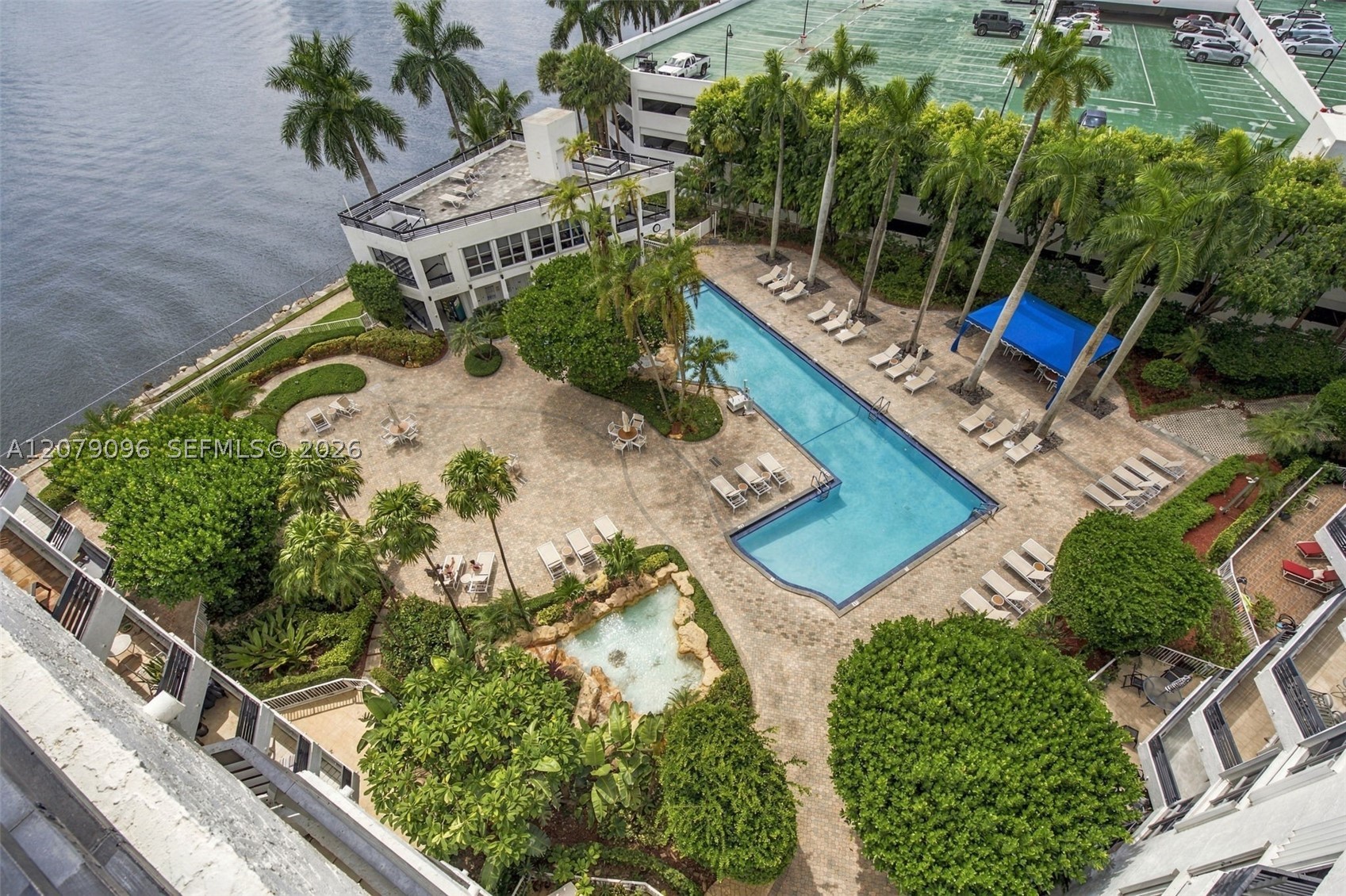 3600 Mystic Pointe Dr #903, Aventura FL 33180