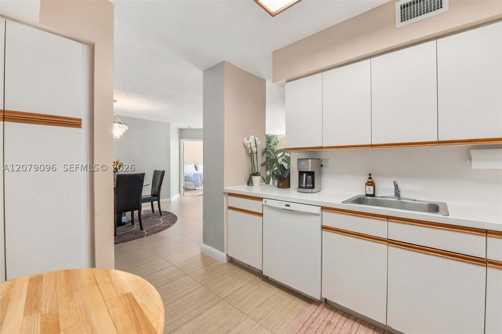 3600 Mystic Pointe Dr #903, Aventura FL 33180