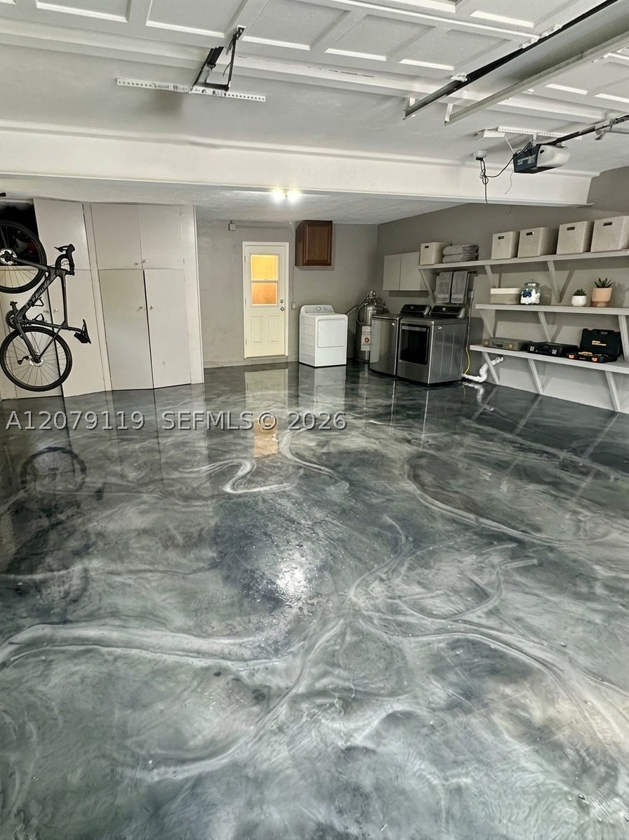 400 NE 2nd St #1, Pompano Beach FL 33060