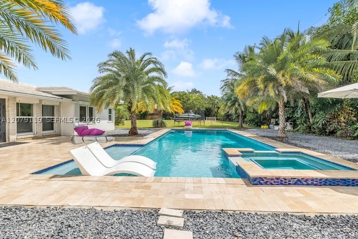 400 NE 2nd St #1, Pompano Beach FL 33060